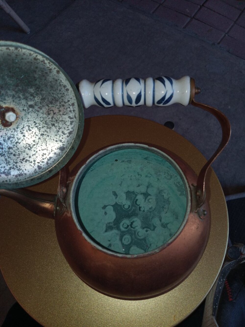 Copper teapot - Picture 2 of 2
